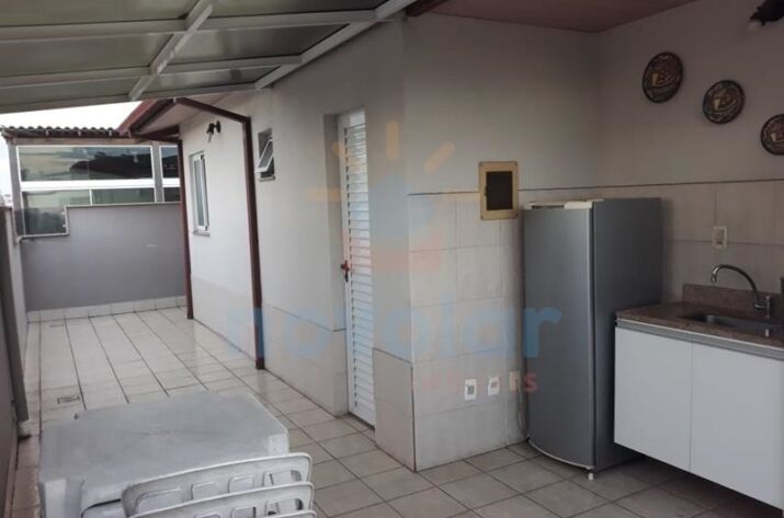 Excelente cobertura duplex de 04 quartos, segunda quadra do mar em Jardim da Penha