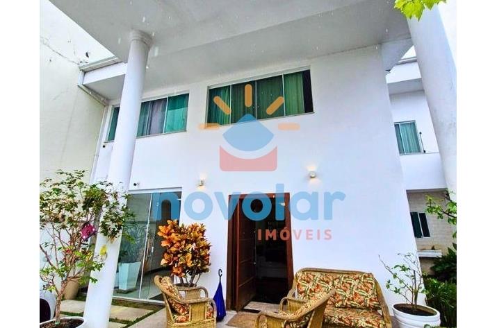 Excelente Casa com 5 Quartos Em Bairro República